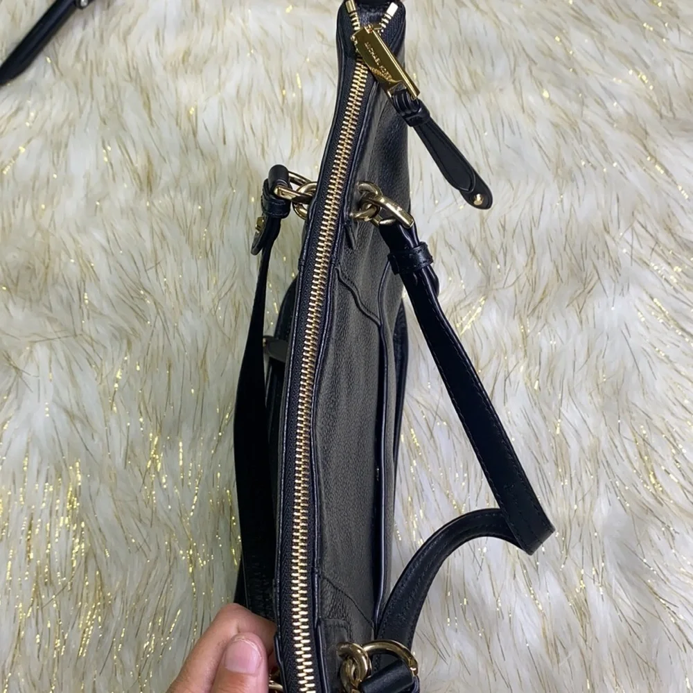 Michael Kors - Black Pebbled Leather Medium Bag